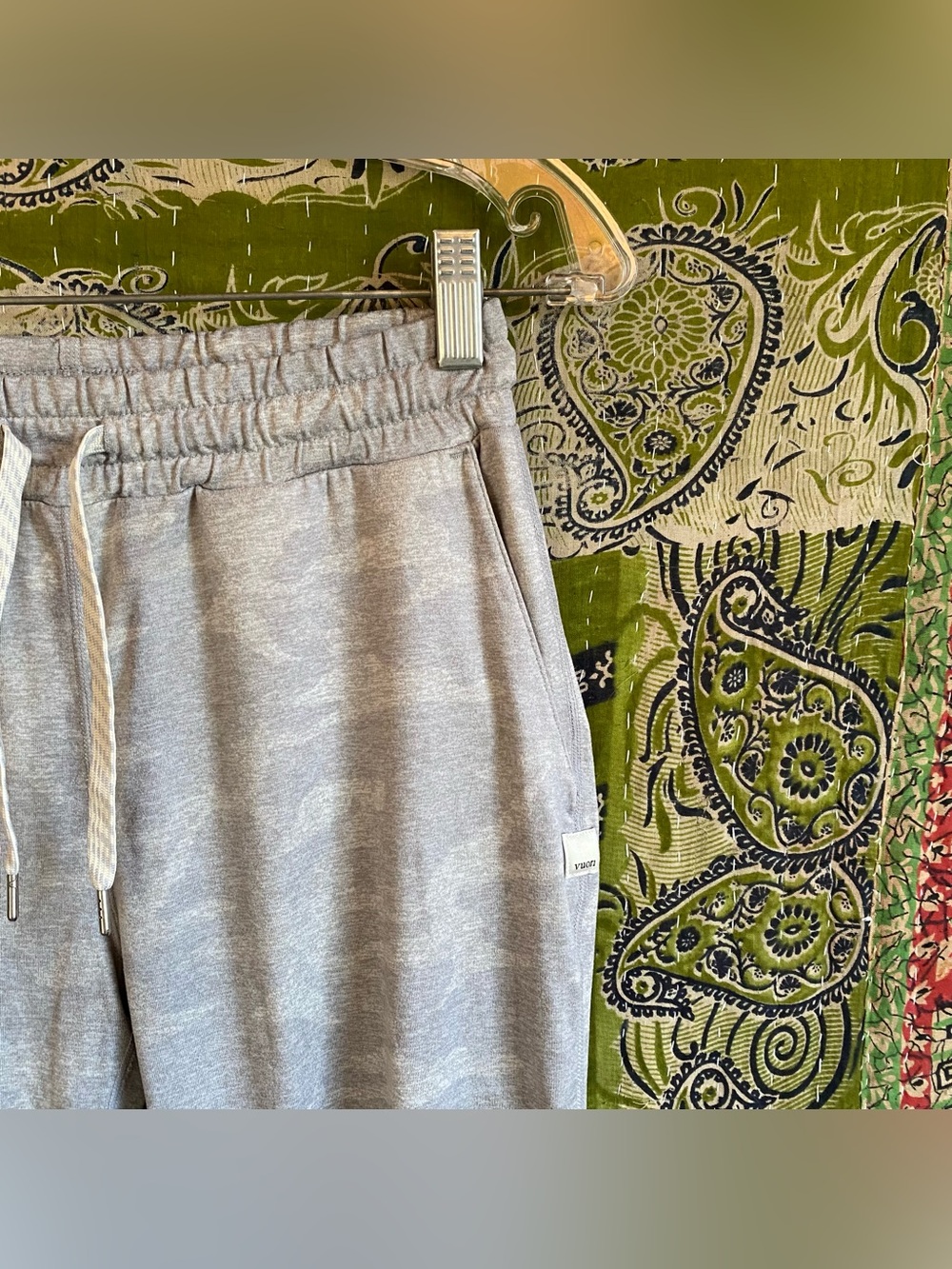 Vuori Gray Camouflage Performance DreamKnit Jogger Extra Extra Small Athleisure - Picture 4 of 15